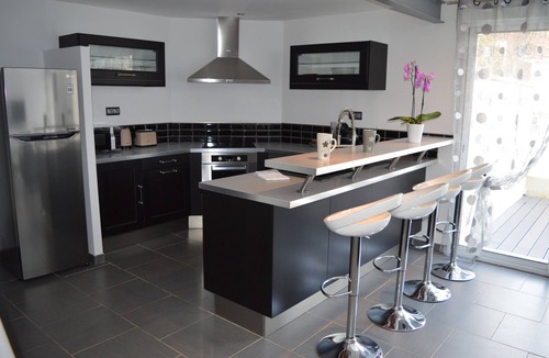 Sainte-Savine Cottage | TROYES - Quiet loft with terrace