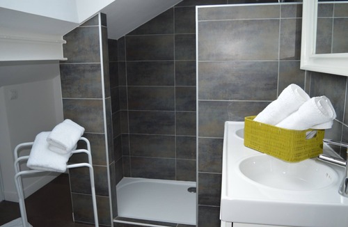 Sainte-Savine Cottage | TROYES - Quiet loft with terrace