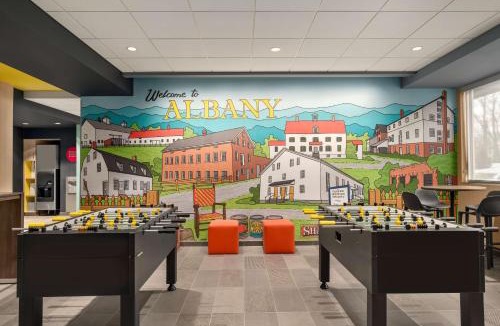 Latham Hotel | Tru By Hilton Albany Airport, Ny