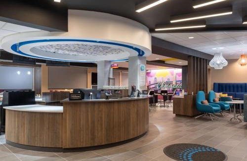 Greenbrier East Hotel | Tru By Hilton Chesapeake- Greenbrier