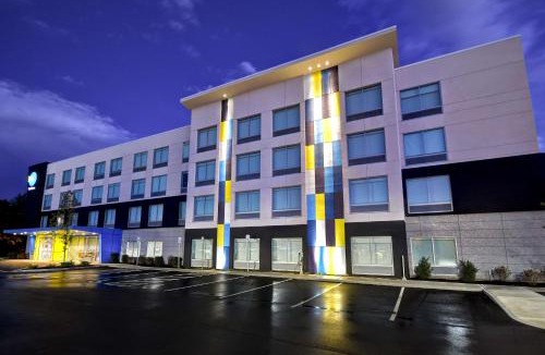 Concord Hotel | Tru By Hilton Concord, Nh