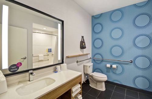 South Side Hotel | Tru by Hilton Corpus Christi South Padre Island Dr