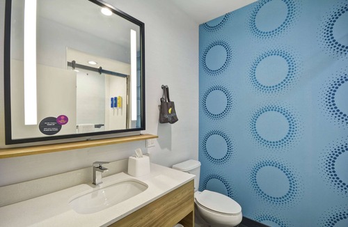 South Side Hotel | Tru by Hilton Corpus Christi South Padre Island Dr
