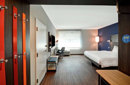 Reamstown Hotel | TRU by Hilton Denver