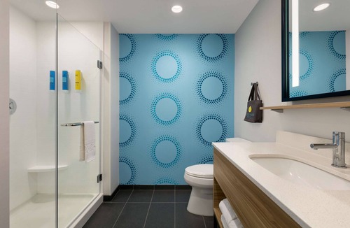 Easton Hotel | Tru By Hilton Easton, PA