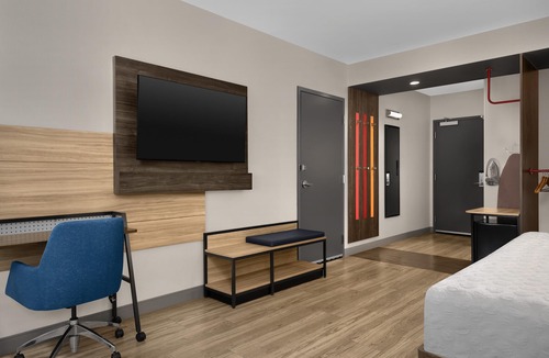 Cape Fear Hotel | Tru by Hilton Fayetteville I-95, NC