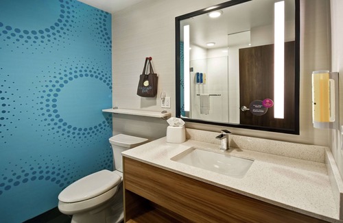 Fort Wayne Hotel | Tru by Hilton Fort Wayne, IN