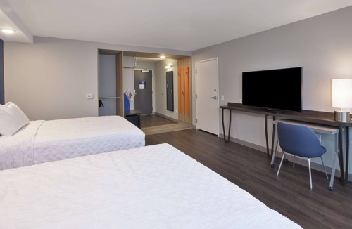 Jackson Hotel | Tru by Hilton Jackson, MI