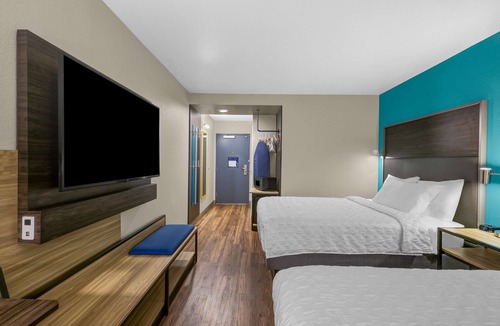 Lathrop Hotel | Tru By Hilton Lathrop, CA