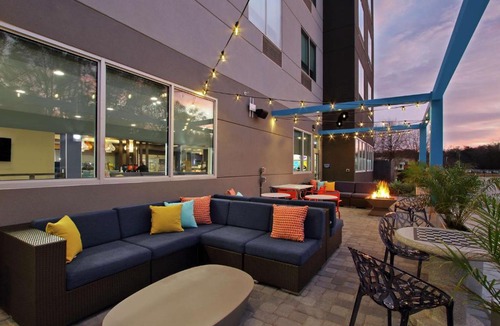 Mobile Hotel | Tru By Hilton Mobile