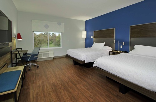Mobile Hotel | Tru by Hilton Mobile