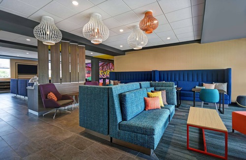 Frenchtown Township Hotel | Tru by Hilton Monroe