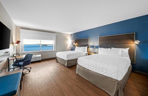 Oshawa Hotel | Tru By Hilton Oshawa