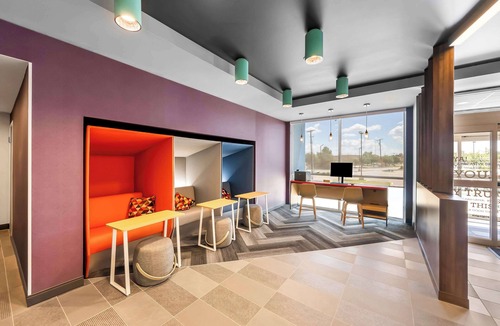 Plano Hotel | Tru by Hilton Plano Hwy 75