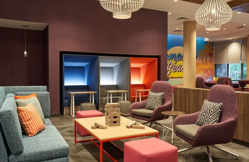 Pompano Beach Hotel | Tru By Hilton Pompano Beach Pier