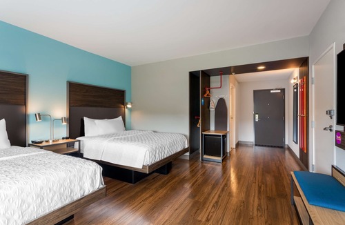 New River Hotel | Tru by Hilton Radford, VA