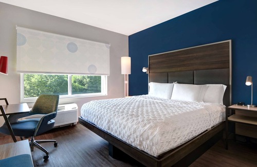 Rocky Mount Hotel | Tru by Hilton Rocky Mount