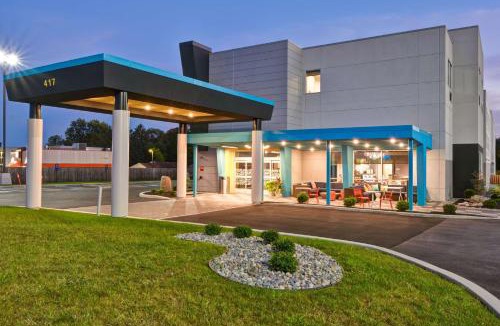 Galeville Hotel | Tru by Hilton Syracuse North Airport Area