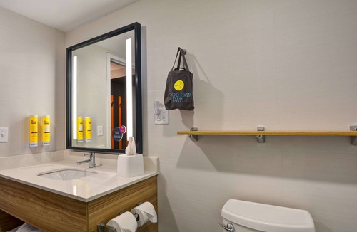 Galeville Hotel | Tru By Hilton Syracuse North Airport Area