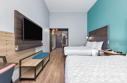 The Colony Hotel | Tru by Hilton The Colony Dallas