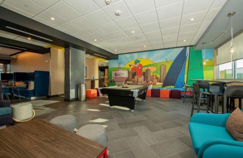 The Colony Hotel | Tru By Hilton The Colony
