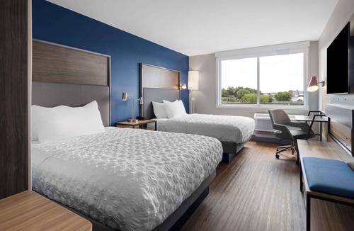 Lake Delton Hotel | Tru By Hilton Wisconsin Dells