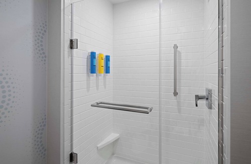 Lake Delton Hotel | Tru By Hilton Wisconsin Dells