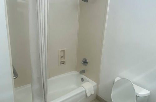 Jacksonville Hotel | Truckerz Inn