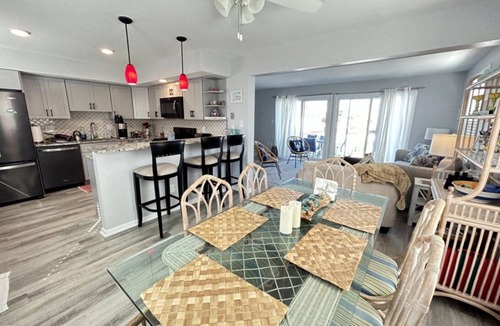 Townsend's Inlet House | True Beachblock. 5th house from the beach with no streets to cross!