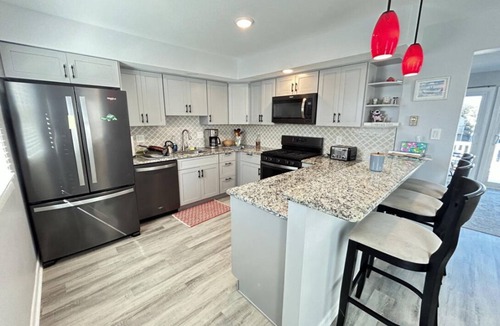 Townsend's Inlet House | True Beachblock. 5th house from the beach with no streets to cross!