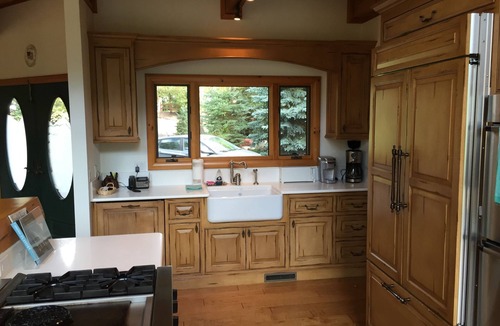 Durango House | True Colorado Log home backing to the river