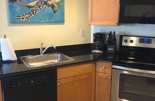 Belle Vista Condo | TRUE GULF FRONT 100% DIRECT SW BEACH & GULF VIEWS Vistas 301 Clean & Quiet