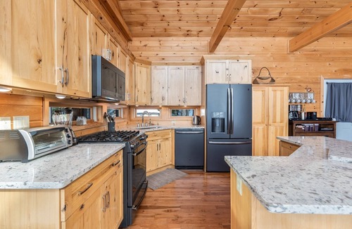 Northville Ski Chalet | TRUE Lakefront THREE-Unit: Hot Tub*Gameroom*Firepit
