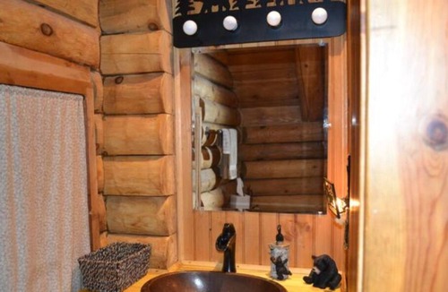 Ellsworth Cabin | True Log Cabin in the White Mountains