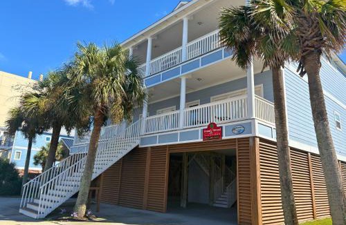 Cherry Grove Beach House | True Oceanfront 7 Suites Private Pool Sleeps 24 Anderson Cottage