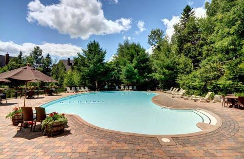Mont-Tremblant Apartment | TRUE ski inout - large heated pool in summer!
