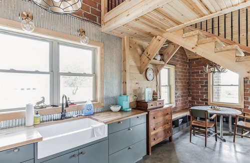 Otwell Cabin | Truelove Chalet- A Relaxed, Rustic, Glam Cabin!