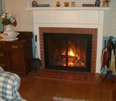 Granby Bed & Breakfast | Truman Gillet House B & B