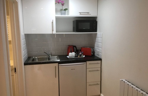 Charlwood Bed & Breakfast | Trumbles