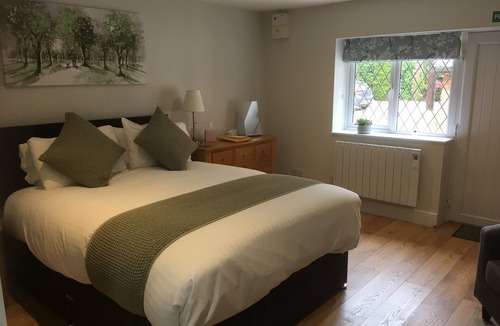 Charlwood Bed & Breakfast | Trumbles