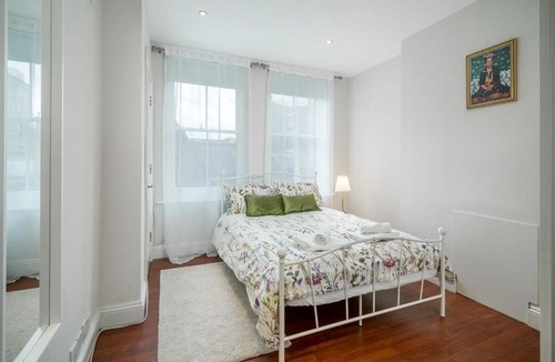Spitalfields Apartment | TruStay Apartments London Brick Lane