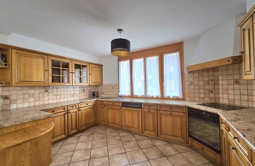 Saint-Martin Apartment | Tsandelanne" family accommodation Val d'Hérens. Panoramic terrace and sun!