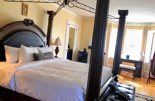 Pembroke Hotel | TTR - Princess Grace