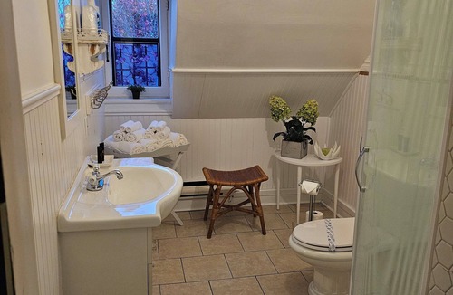 Pembroke Apartment | TTR - Windsor (Apartment)