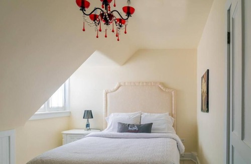 Pembroke Apartment | TTR - Windsor (Apartment)