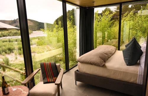 Gold Beach Hotel | Tu Tu'Tun Lodge