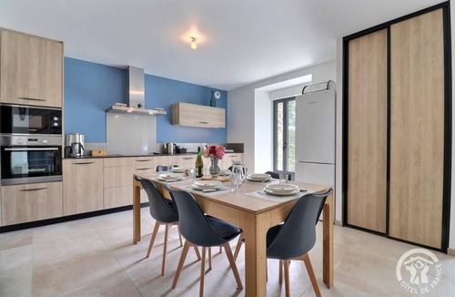 Erce-pres-Liffre House | Tuberix - Erce Pres Liffre