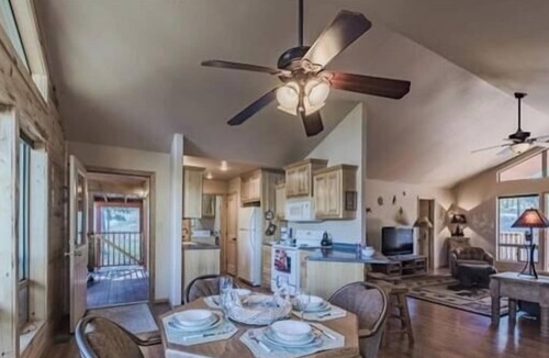 Ruidoso Cabin | Tucked Away Cabin | Quiet Forest Haven w/Hot Tub Deck & Cozy Gas Fire Ambiance