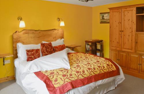 Linkinhorne House | Tucked Away