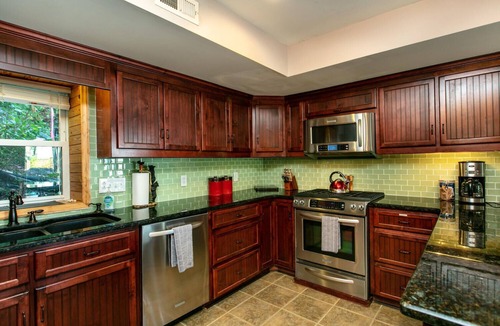 Lake Lure Cottage | Tucked Away Gem: Lakefront, SUP